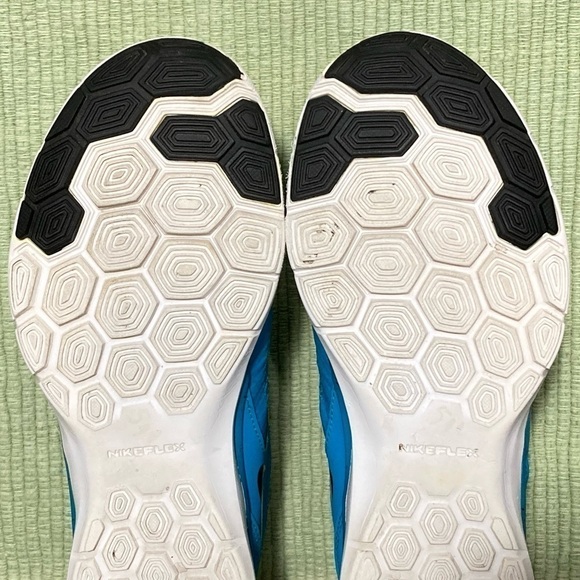 Nike Womens Blue Flex TR 5 Training Athletic Sneaker Shoes Size US 7.5 - Picture 9 of 11